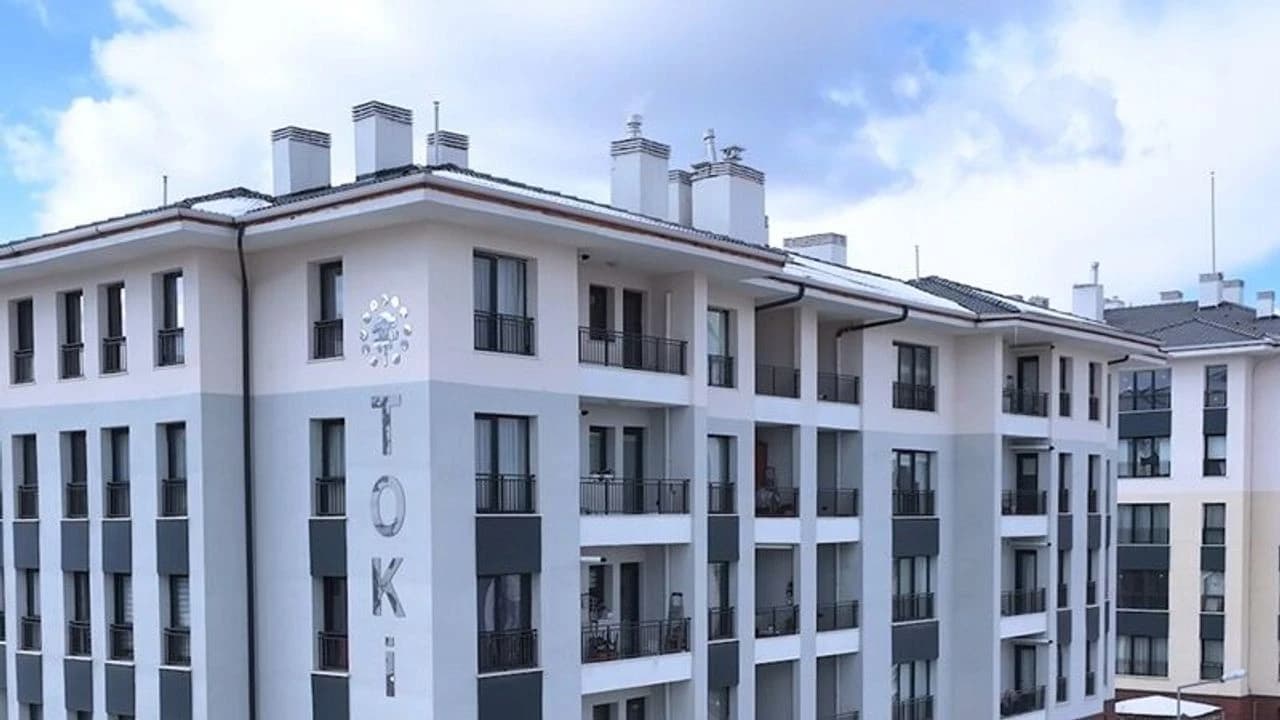 Hatay TOKİ şantiyesi, CSM cam ve alüminyum sistemleri uygulaması